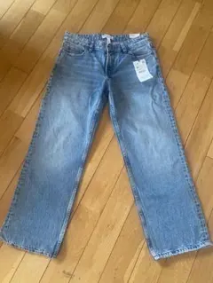 ZARA LOW RISE ANKLE LENGTH デニムパンツのサムネイル