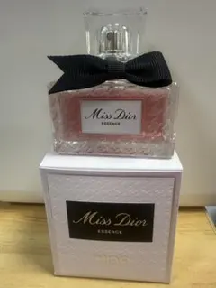 メ*グ様 Miss Dior Essence