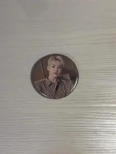SEVENTEEN セブチ　カフェ　ホシ　缶バッジ
