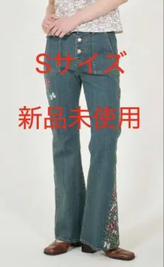 TINA:JOJUN フラワースタッズフレアデニムパンツ M 値札なし - メルカリ