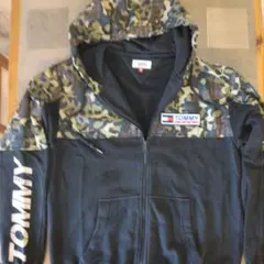 TOMMY JEANS 迷彩柄フード付きパーカー トミージーンズ　匿名配送