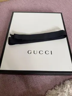 GUCCI 空箱 洋服 サイズ ギフトボックス