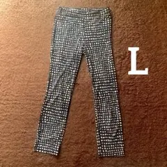 Item thumbnail for item fa6f2250-2715-4083-8c51-780d4d85064b