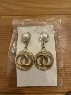 ピアス