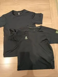 UNIQLO　ブラック Tシャツ 2枚セット