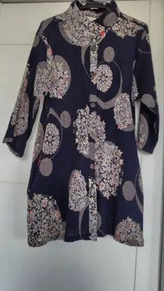 【最終値下げ】【新品】紺 花柄 ボタン付きジャケットワンピース チュニックM〜L