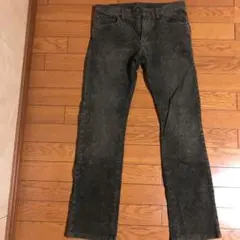 ユニクロ　コーデュロイパンツ