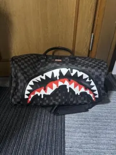 スプレイグラウンド　sprayground ショルダーバッグ SPRAY GROUND スプレーグラウンド Sharks In Paris Blur Crossbody