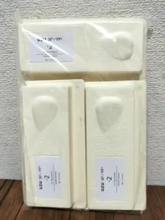 新品3個　ウズバイフローフシ　リップトリートメント　シアーグリーン　リップグロス