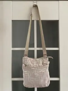 Item thumbnail for item c55e7e2a-91d9-49a4-a416-56ba21d59630