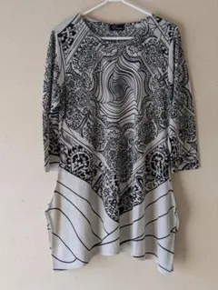 幾何学模様 チュニック ワンピース 七分袖 モノトーン ゆったりサイズ　着用3回