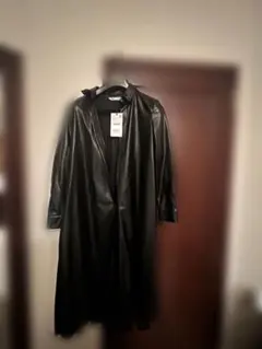 ブラック合成皮革ロングコート 新品