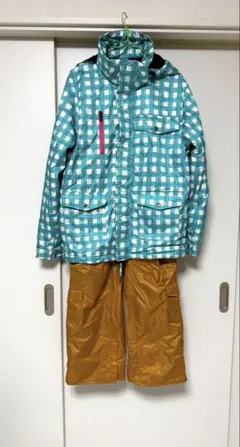 Item thumbnail for item 1648631c-6fa6-48bc-bd8c-001cc8d67aa7