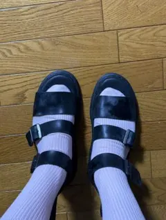 dr.martens バックル式 サンダル　値下げ可のサムネイル