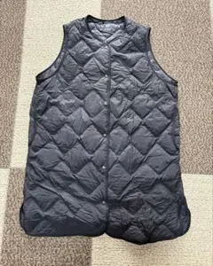 ユニクロ　ウルトラライトダウン ロングベスト 黒
