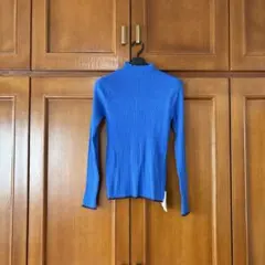 ナイスクラップ　新品未使用リブ編みハイネック長袖セーター 青