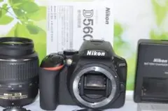 新品級のシャッター数999回以下！スマホ転送機能付☆Nikon D5600