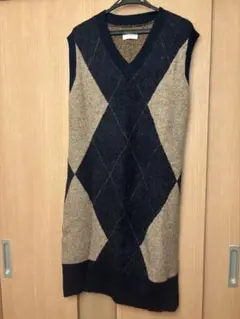 ニットワンピース　Vネック ベルト付き