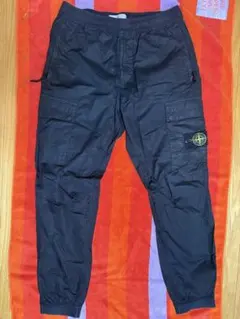 STONE ISLAND カーゴパンツ ブラックのサムネイル