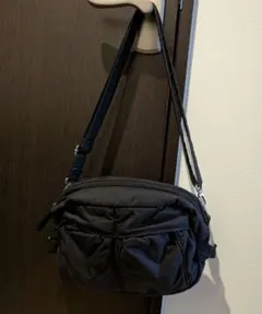 Item thumbnail for item e0c4ff07-40dd-468e-9ab8-3a9b985dc894