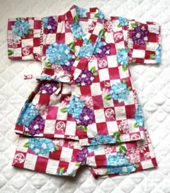 【美品】キッズ　甚平　浴衣　女の子　くろわっさんずべべ　80 赤紫色