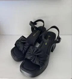 Locasiyou ブラックリボンサンダル