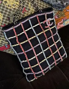 CHANEL 2022年限定 カラーチェーン トートバッグ ブラックのサムネイル