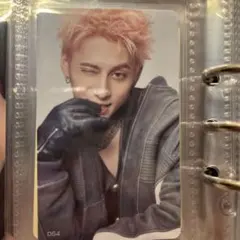 INI EXHIBITION 西洸人 トレカ 缶バッチ