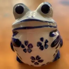 カエル 置物