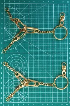 ♡@♡ゴールドチェーン付きキーホルダー　２組