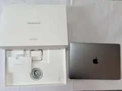 MacBook Air 13インチ（M1/8GB/256GB）