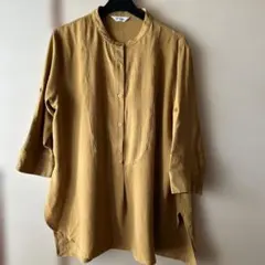 マスタード色 五分袖シャツ