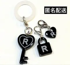 【匿名配送】ハンドメイド　めじるしチャーム　イニシャル　目黒蓮　イメージ