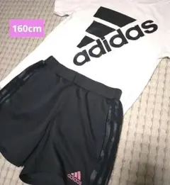 adidas Tシャツとショートパンツセット