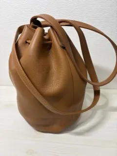 【希少モデル】BAGGUバグーレザーバッグ巾着　キャメル　ブラウンのサムネイル