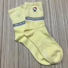 か*あ様 キティちゃんリブ靴下　刺繍　サンリオのサムネイル