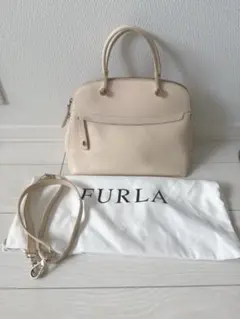 FURLA パイパー