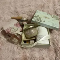 SABON サボン ギフトボックス入り 洗顔料 化粧水 美容オイル 新品 未