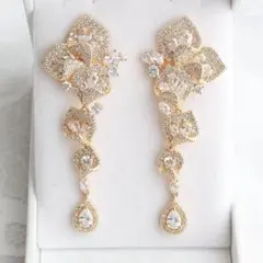 キュービックジルコニア ブライダルピイヤリング フルール・ド・リー ロング