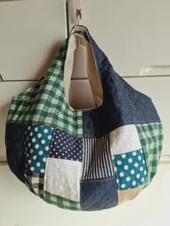 ラスト！グリーン系チェックパッチワーク　ころりん丸底グラニーバッグ　ハンドメイド