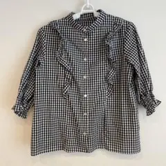 フリル付き黒白ギンガムチェックシャツ