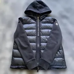MONCLER フード付き ダウン×パーカー　中古品