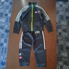 adidas ブラック ジャージ　120cm セットアップ