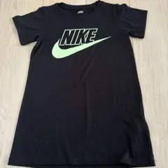 NIKE ブラック Tシャツ
