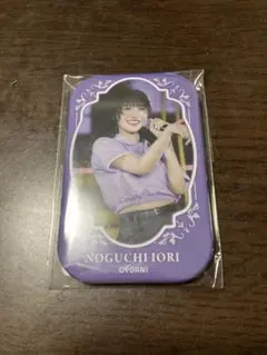 野口衣織 DMMスクラッチ E賞 スクエア缶バッジ