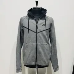 Nike ナイキフード付きパーカー グレーM