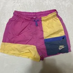 ナイキ　NIKE マルチカラージッパーポケットショートパンツ Mサイズ　男女