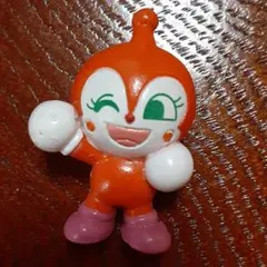 アンパンマン　びっくらたまごフィギュア　ドキンちゃん