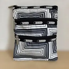 LeSportsac 幾何学模様ポーチ