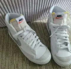 NIKE スニーカー